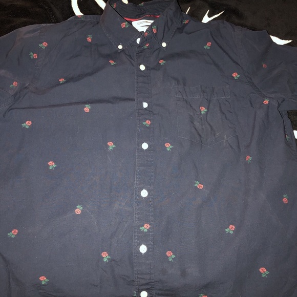 Rose short sleeve button up - Picture 1 of 1